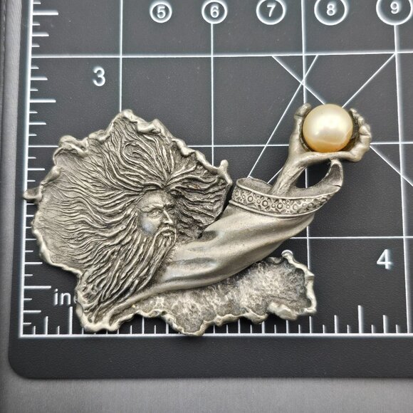 Vintage JJ Wizard Brooch 3.5"x2.5" Pewter Tone Imitation Pearl Crystal Ball - Picture 8 of 8